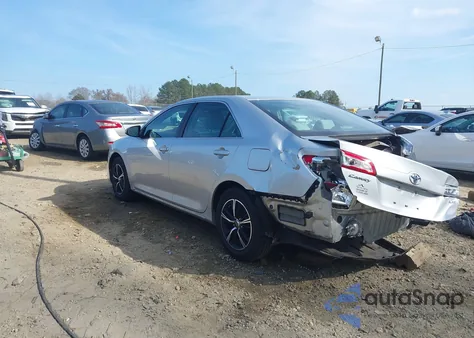 2013 Toyota Camry Le z USA, uszkodzony, nr VIN 4T1BF1FK0DU692986